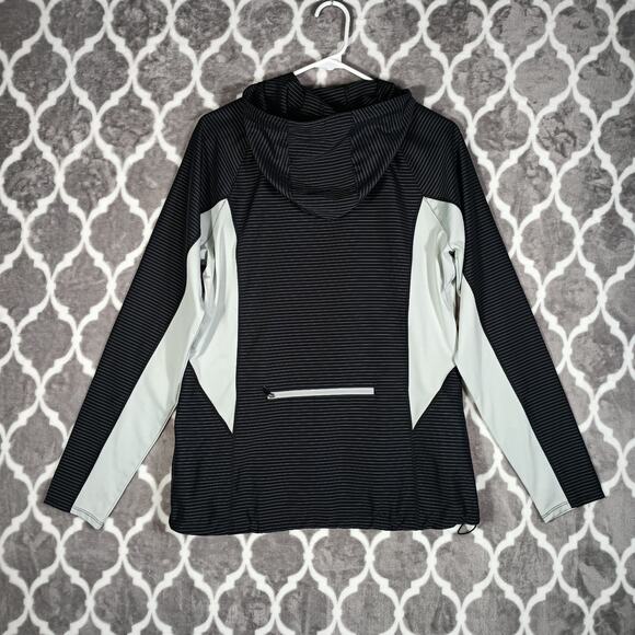 Lightweight Golf Jacket - Picture 3 of 9